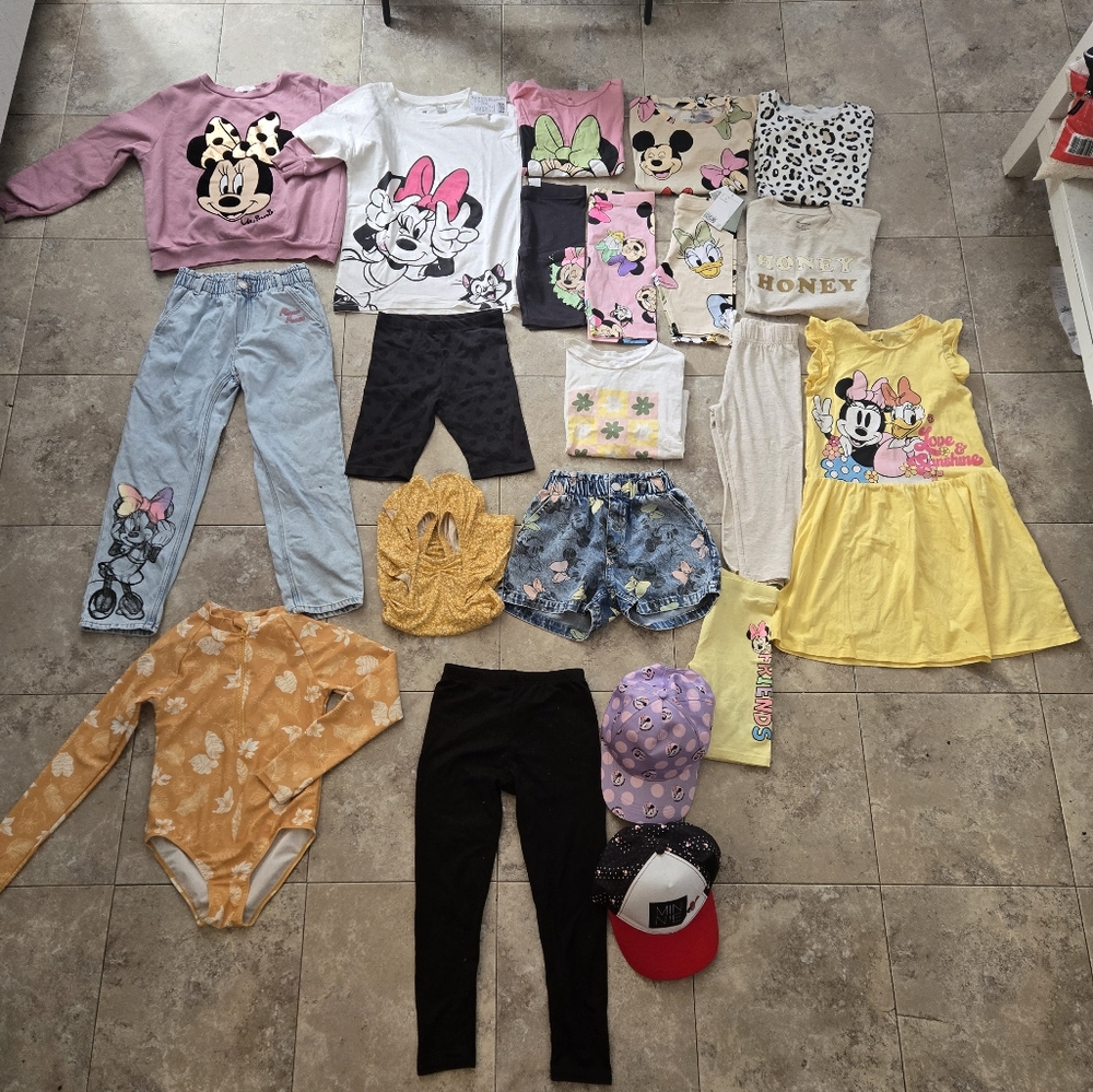 Minnie Mouse Character Clothing Set for Kids. Size 6-8 Years Old. H&M, Miles..